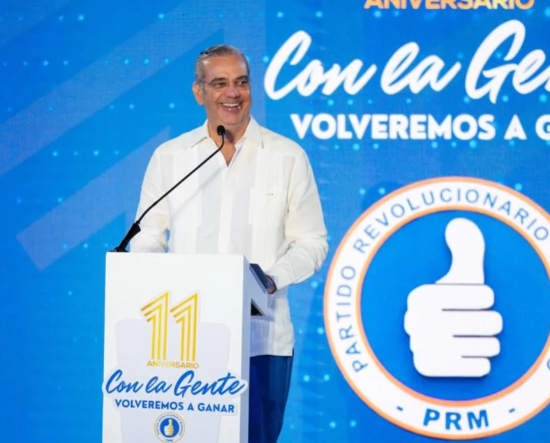 Luis Abinader destaca al Partido Revolucionario Moderno como motor de transformación en su aniversario